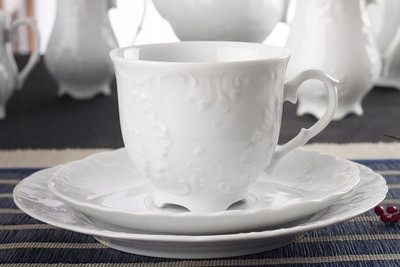 Porcelán edények - Tea és kávé felszolgálás Ćmielów Rococo 18 db.