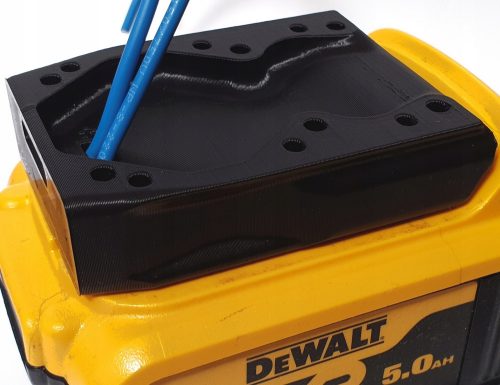 Szerszám adapter - Dewalt 18V XR akkumulátor adapter