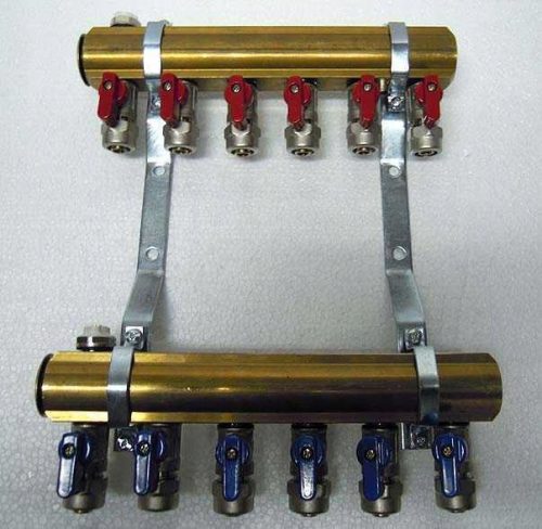  4. ELosztó KÖZPONTI FŰTÉSHEZ + SZELEPEK 1/2 x 16 PEX + RES