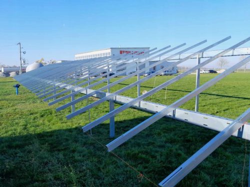  50 kWp-os fotovoltaikus telepítés földre 50 kW-os fotovoltaikus telepítéssel