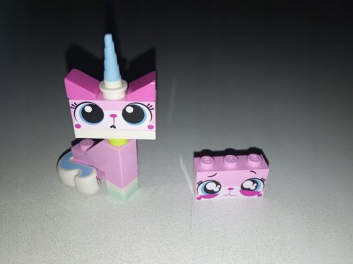  Lego, a film minifigurája - tlm093 Unikitty